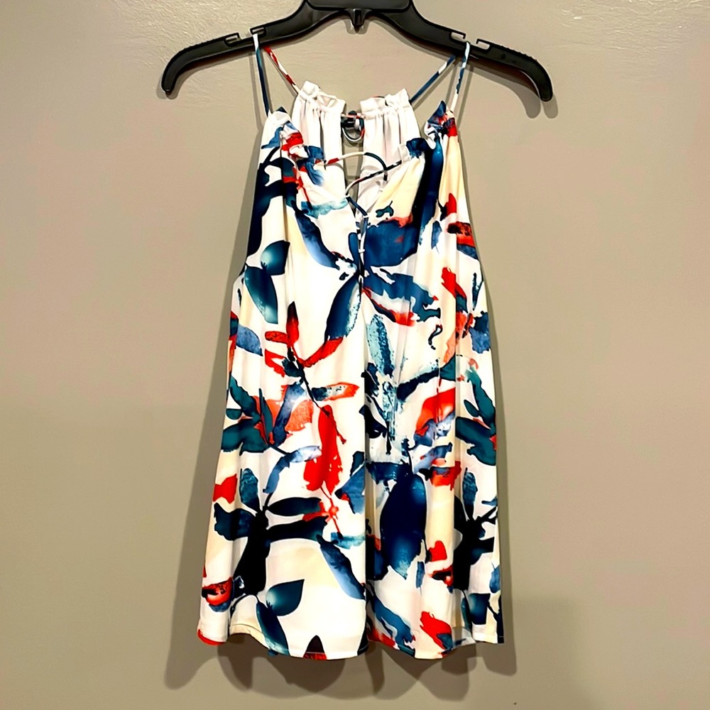 Daytrip floral lace up tank